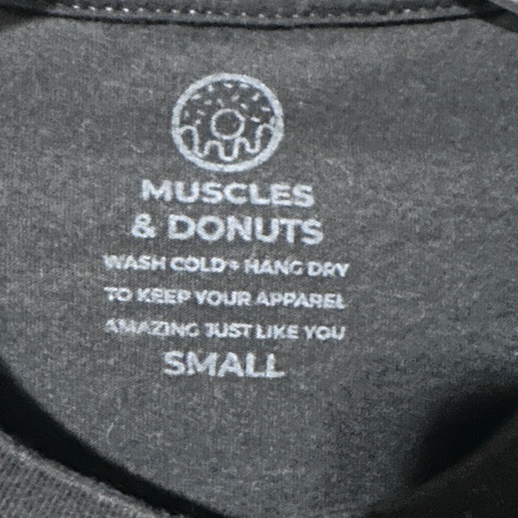 Kinda Boujee Cropped Teeshirt. Size S - Picture 3 of 3